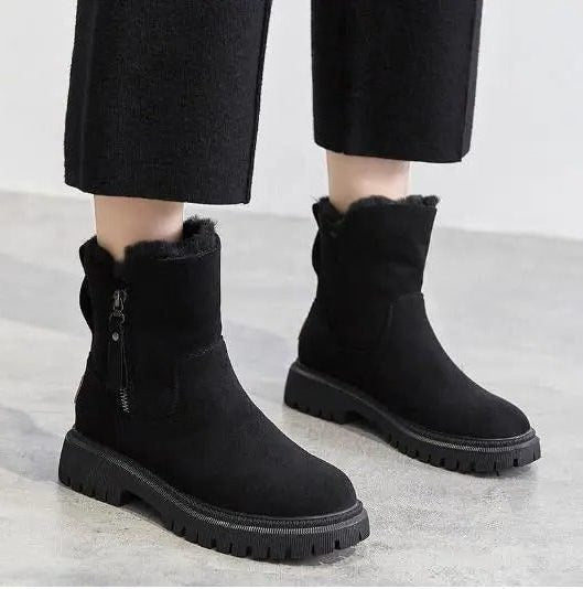 Lug-Sole Snow Boots for Women - Black