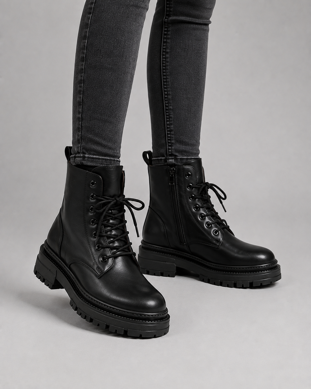 Roberta | Women's Faux Fur Lace-Up Snow Boots